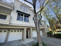 Building Photo - Beautiful 2-Bedroom Condo Near Silicon Valley!