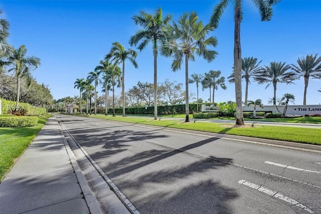 Building Photo - 306 Egret Ln