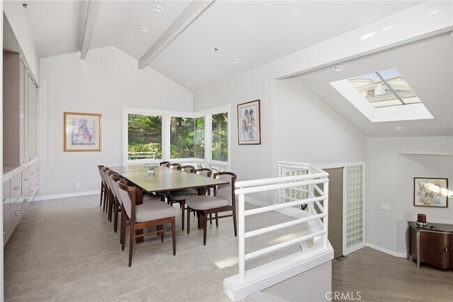 Building Photo - 31561 Peppertree Bend Unit