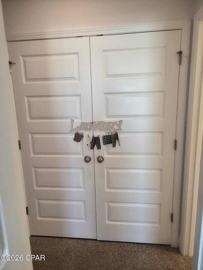 Building Photo - 460 Melrose Wy