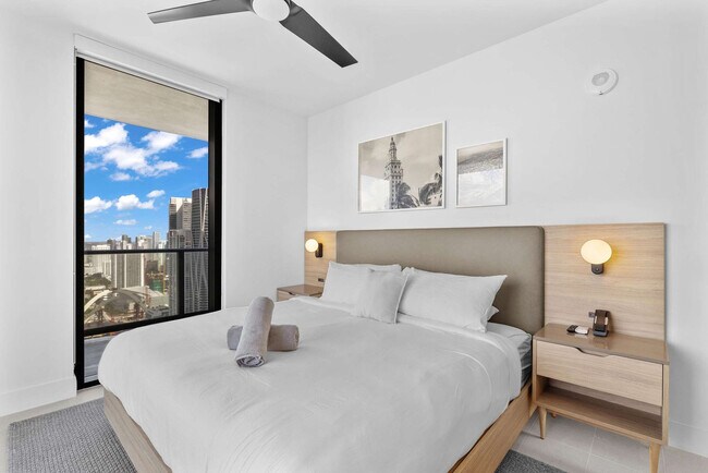 Building Photo - 159 NE 6th St