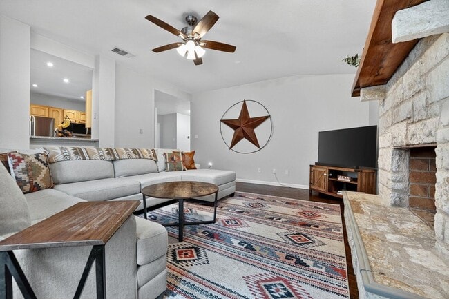 Building Photo - 14906 Foy Dr