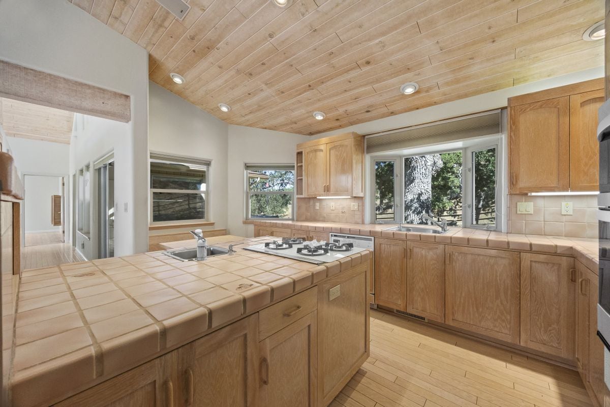 Building Photo - 29861 Greenwater Dr