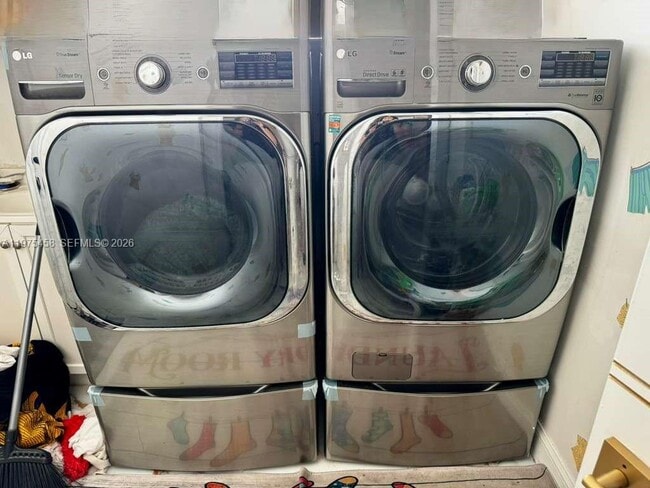 Building Photo - 2883 SW 176th Way