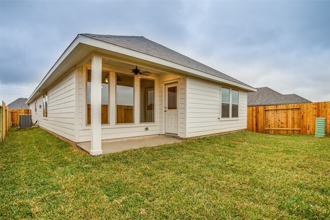 Building Photo - 20222 Rainflower Bay Ln