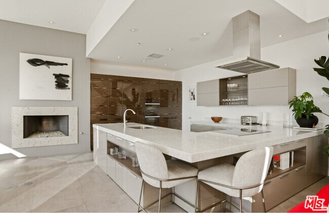 Building Photo - 8271 Woodshill Trail