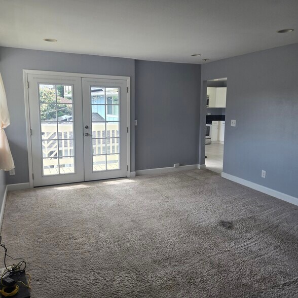 Building Photo - 1720 Palolo Ave