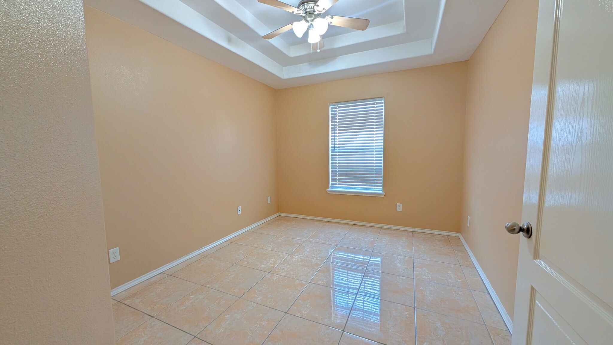 Building Photo - 808 W Arroyo Park Ln