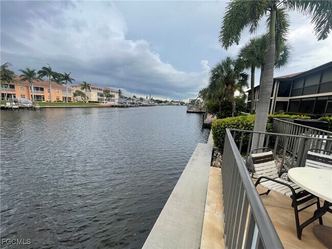 Building Photo - 4525 Country Club Blvd