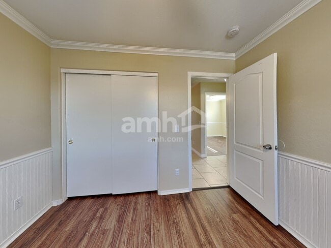 Building Photo - 10045 E Calypso Cir