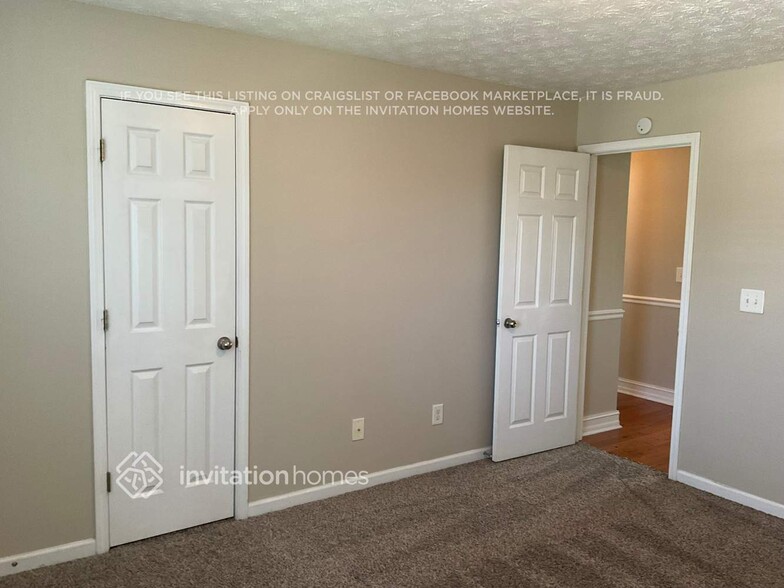 Building Photo - 3329 Silver Ridge Dr
