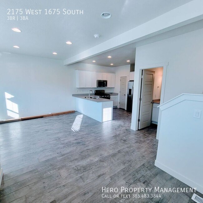 Building Photo - 2175 W 1675 S
