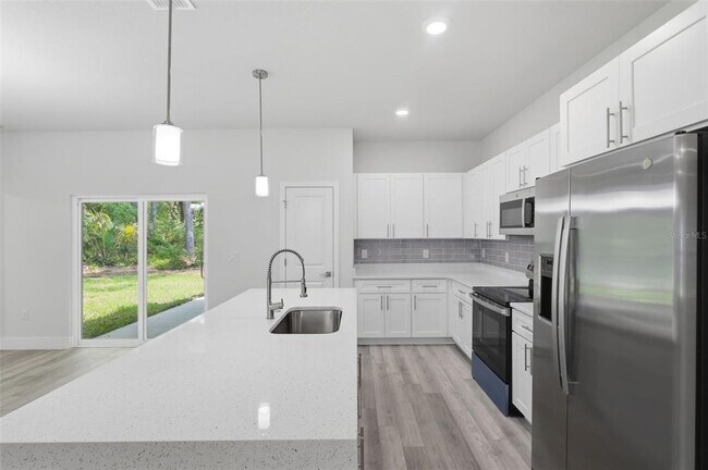 Building Photo - 16475 SE 89th Terrace