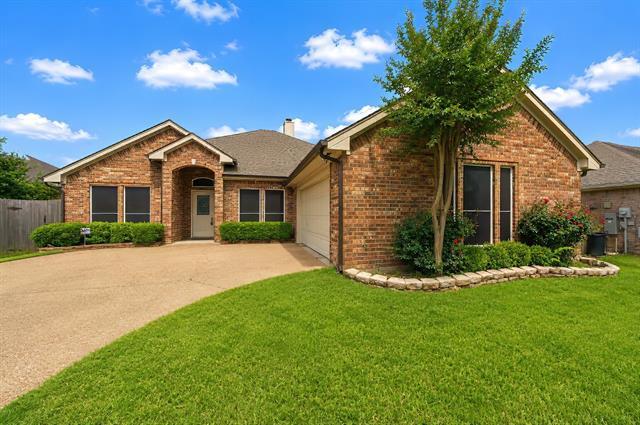 Building Photo - 2230 Park Hurst Dr