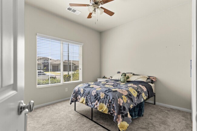Building Photo - 9408 Citrus Creek Dr