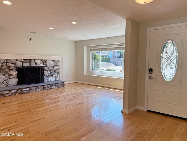 Building Photo - 2257 Hood Dr