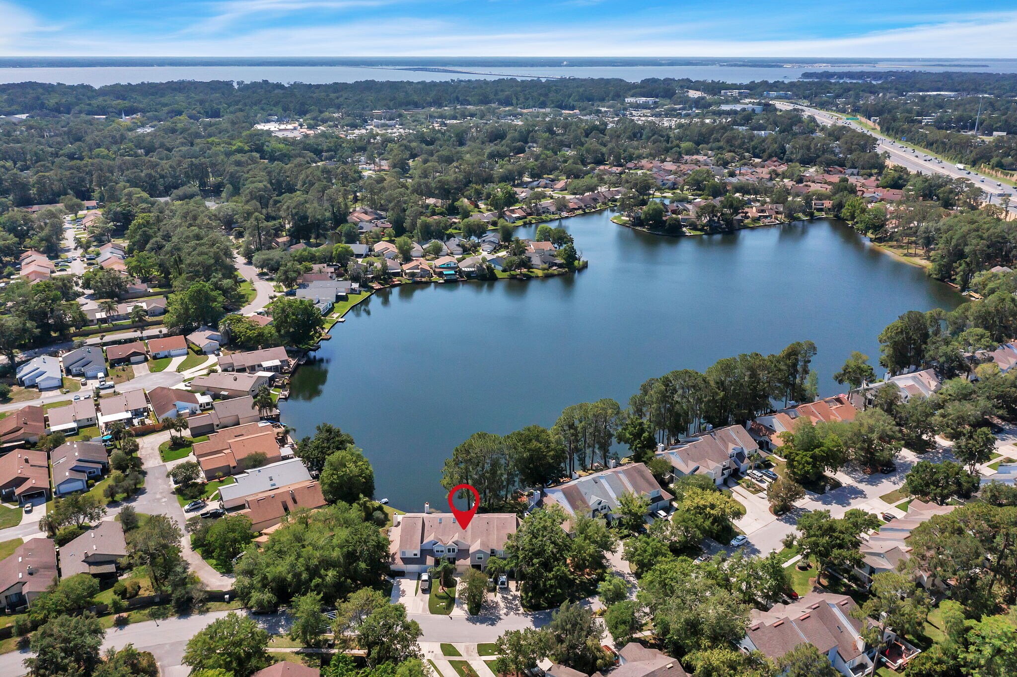 Building Photo - 11330 Lake Mandarin Cir E