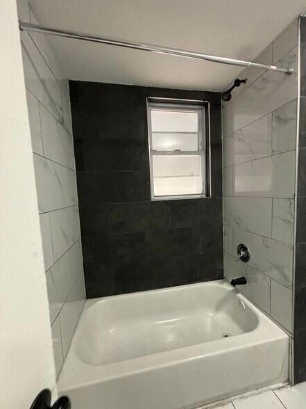 Building Photo - 127 N 14th St