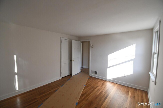 Building Photo - 509 North St