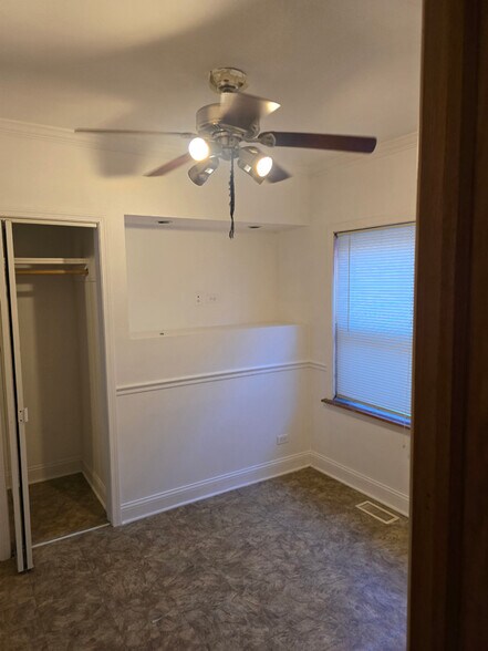 Building Photo - 9225 S Marshfield Ave