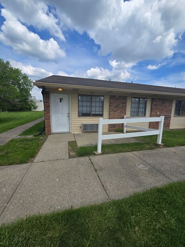 Building Photo - 742 Loews Blvd