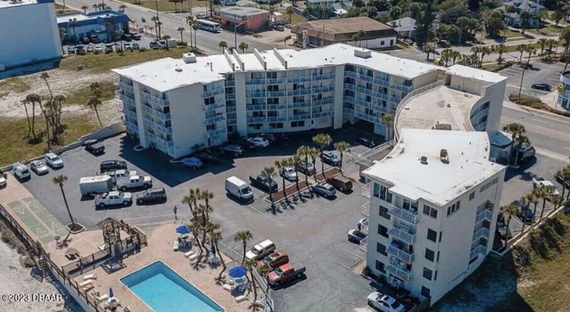 Building Photo - 1233 S Atlantic Ave