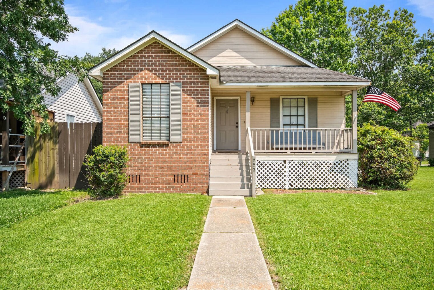 Building Photo - 553 Westhaven Blvd
