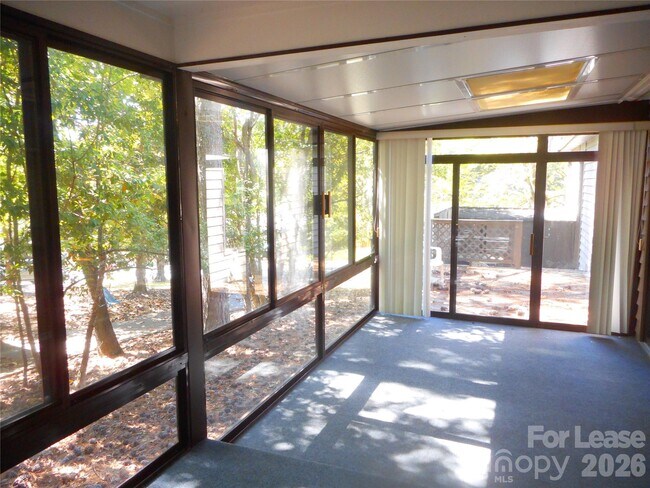 Building Photo - 16161 Tana Tea Cir