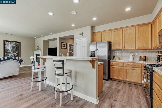 Building Photo - 4867 Big Bear Rd