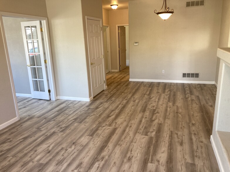 Building Photo - 22685 E Ontario Dr