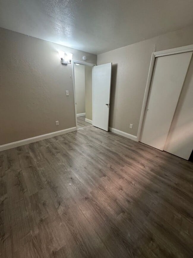 Building Photo - Affordable 2 bedroom apartment