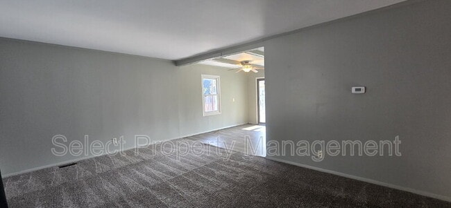 Building Photo - 5016 S Camden Dr