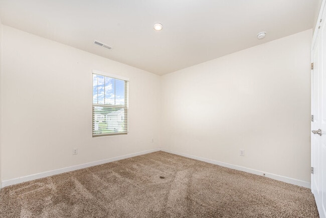 Building Photo - 8604 Caruthers Dr