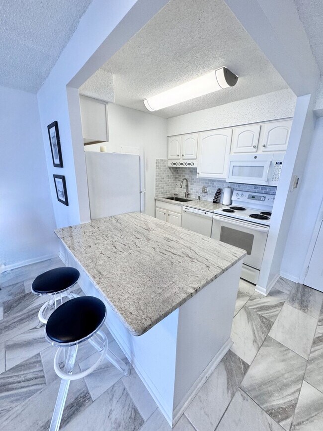 Building Photo - 303 Atlantic Ave