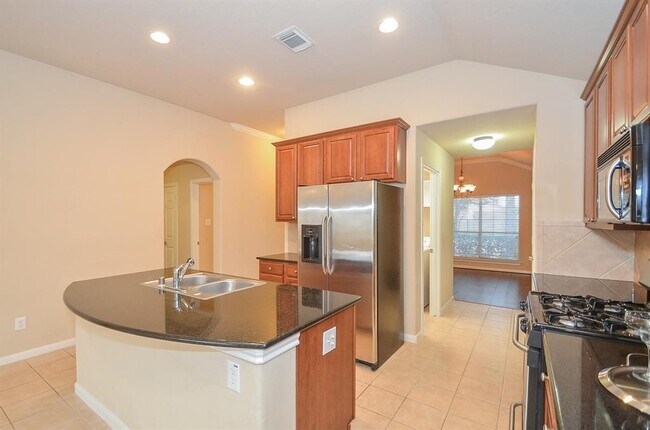 Building Photo - 24643 Hampton Lakes Dr