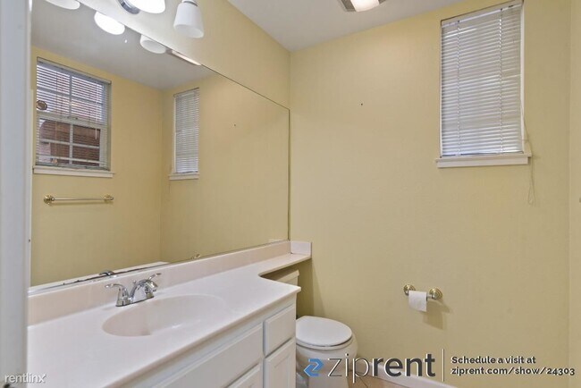 Building Photo - 4 br, 2.5 bath House - 2168 Esperanca Aven...