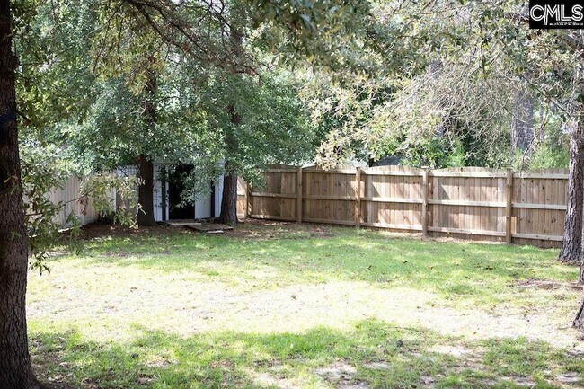 Building Photo - 33 Oak Lake Ct