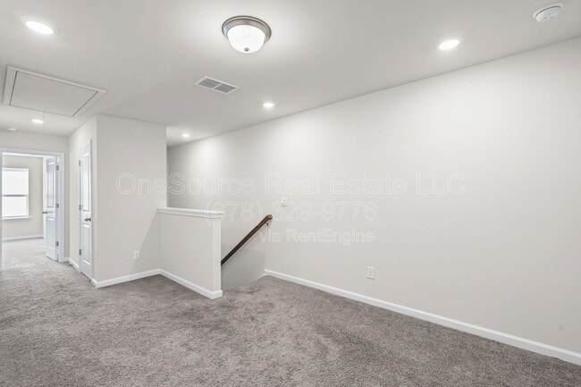 Building Photo - 1635 Villageside Ct