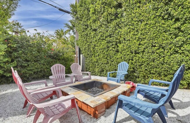 Building Photo - 31715 Avenida Alvera