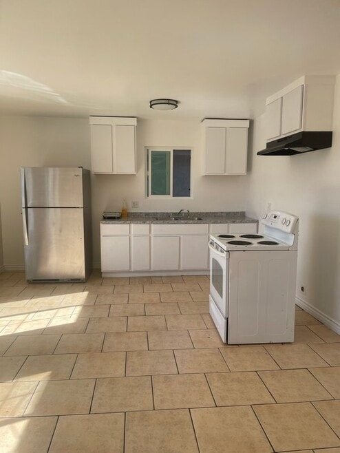 Building Photo - 9506 Ramona St