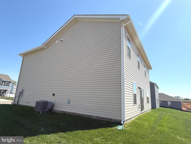 Building Photo - 223 Orpington Dr