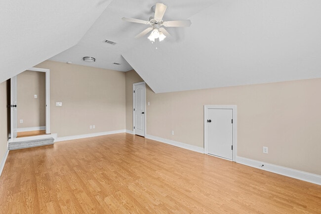 Building Photo - 307 Bellhaven Dr