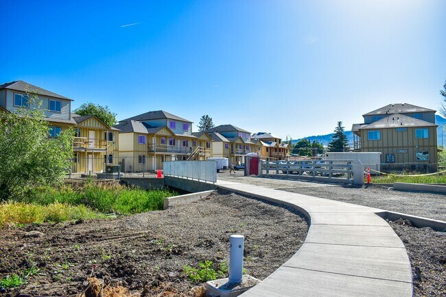 Building Photo - 1995 Sky Park Dr