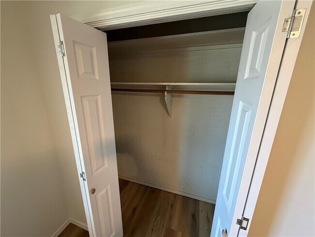 Building Photo - 2854 N Loxley Ave