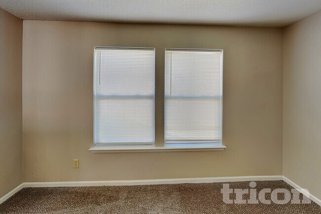 Building Photo - 7771 Mistflower Ln