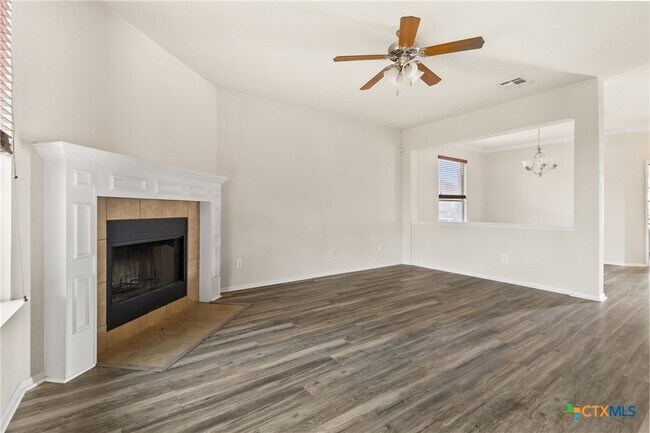 Building Photo - 6202 Bridgewood Dr