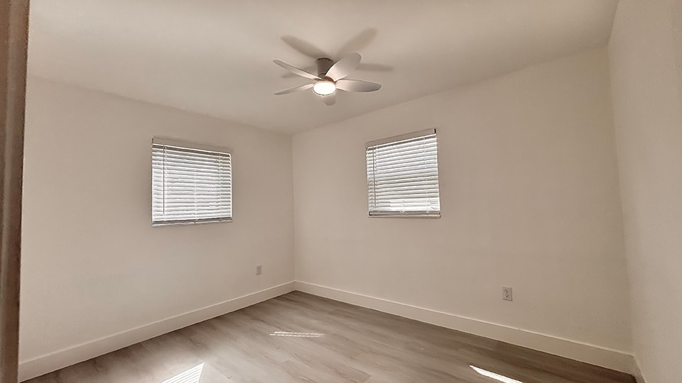 Building Photo - 721 N 68th Ter