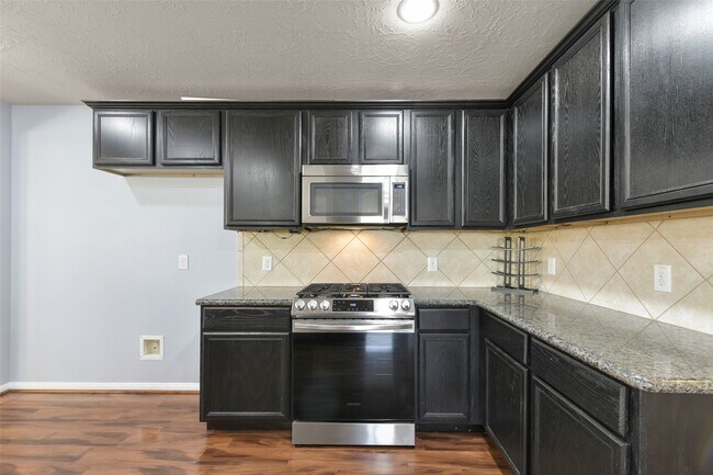 Building Photo - 11711 Red Hummingbird Dr