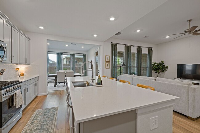 Building Photo - 18323 Tiger Flowers Dr