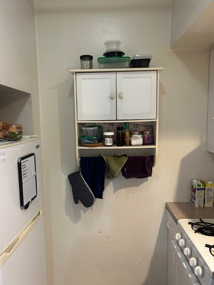 Apt 34 - 211 Park Dr